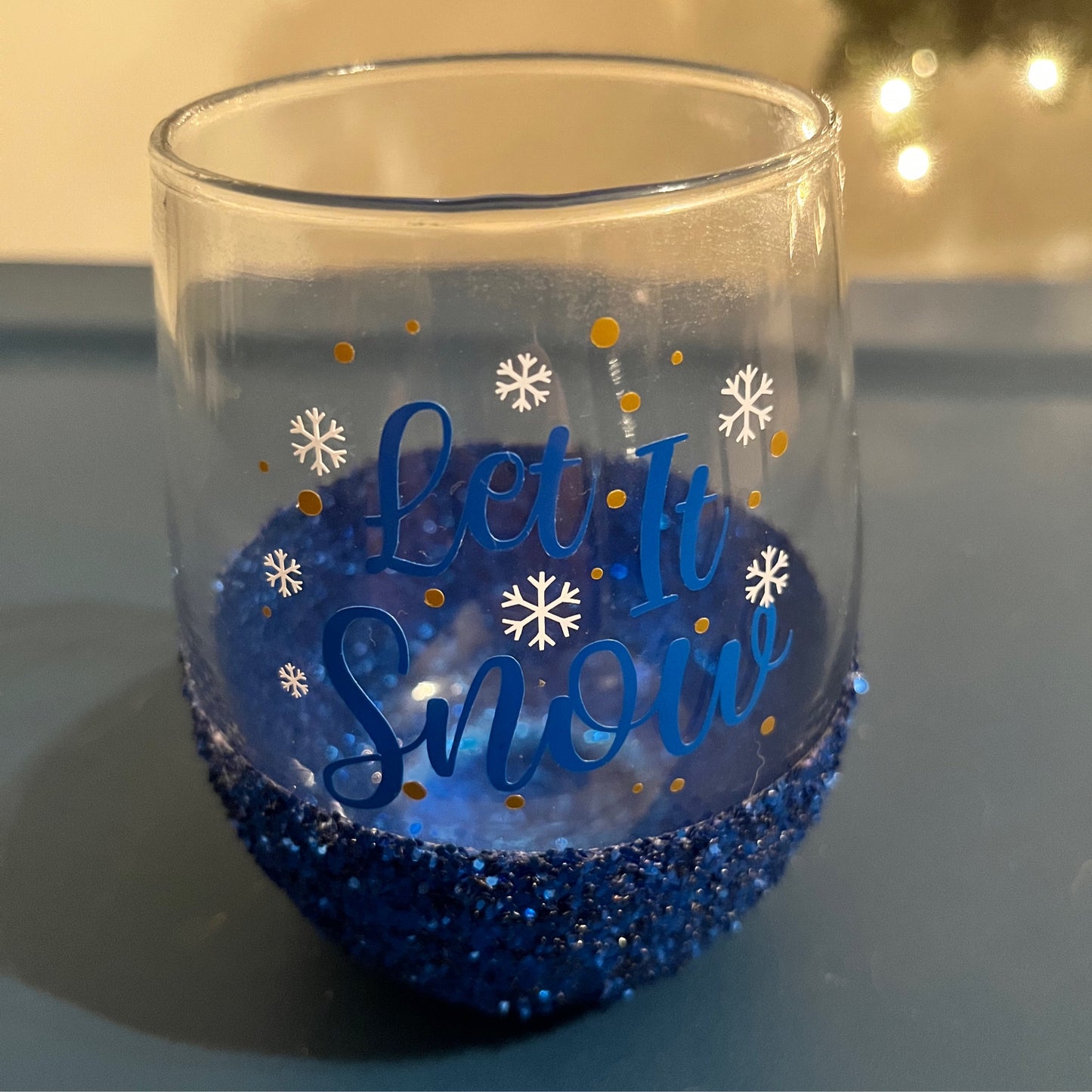 Let it Snow Wine Glass